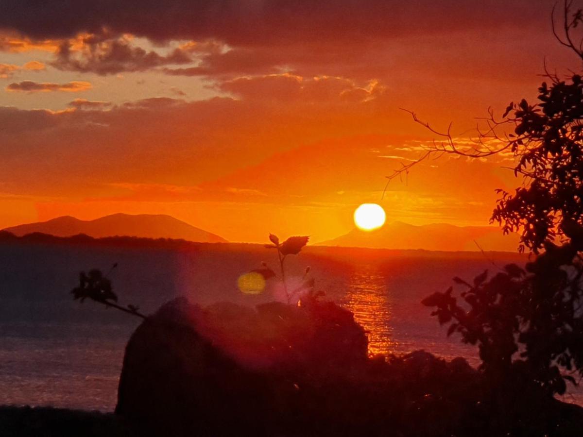 Whitsunday Sands Resort Боуен Екстериор снимка