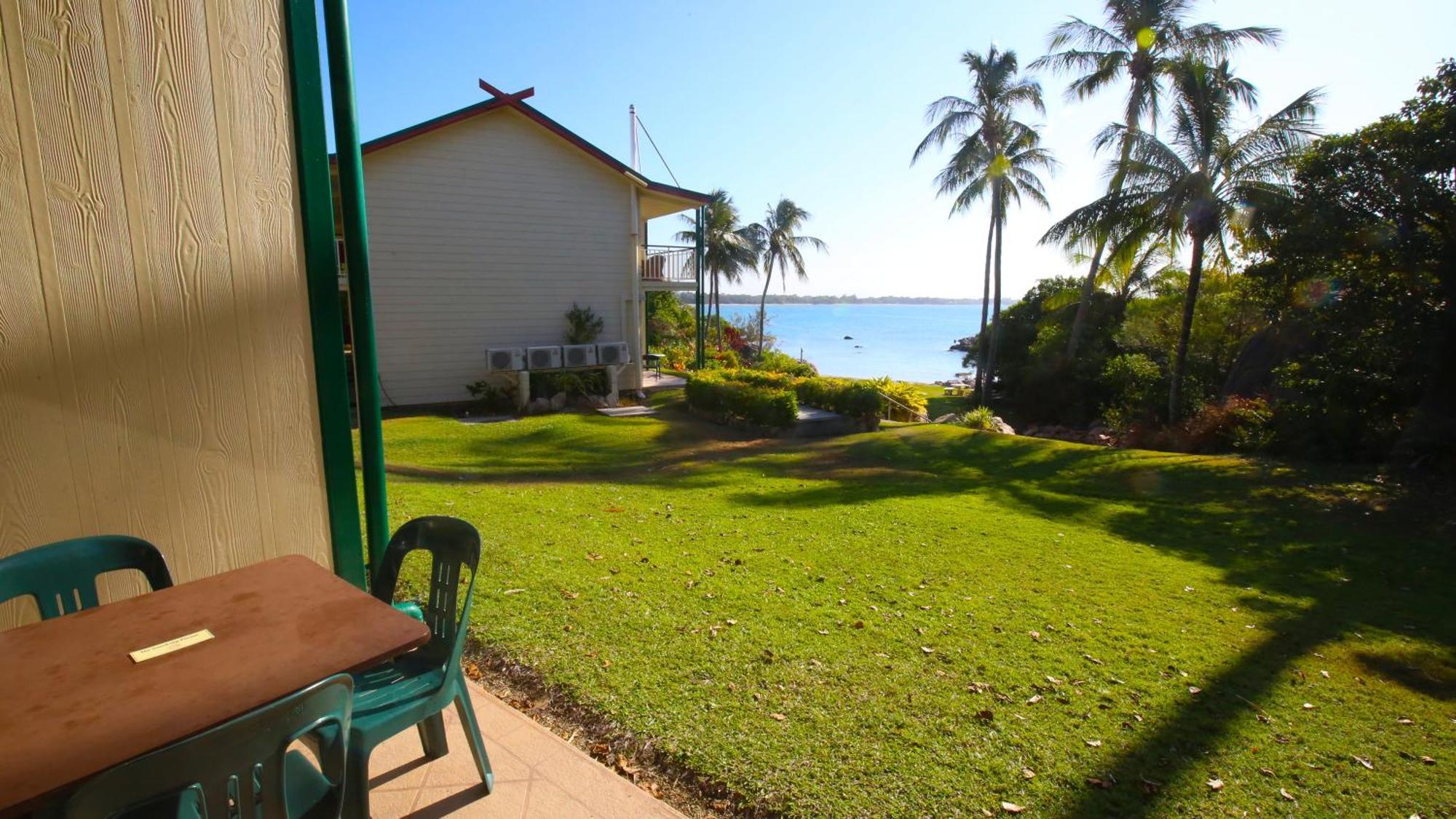Whitsunday Sands Resort Боуен Екстериор снимка